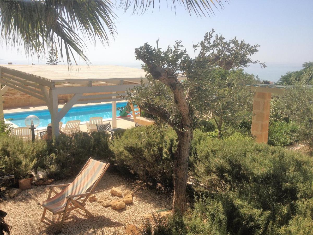 מרינלה דו סלינונטה Villa Ceni - Appartamenti Con Camere, Cucina, Wc E Terrazza Sul Mare In Villa Con Piscina, Giardino E Parcheggio מראה חיצוני תמונה