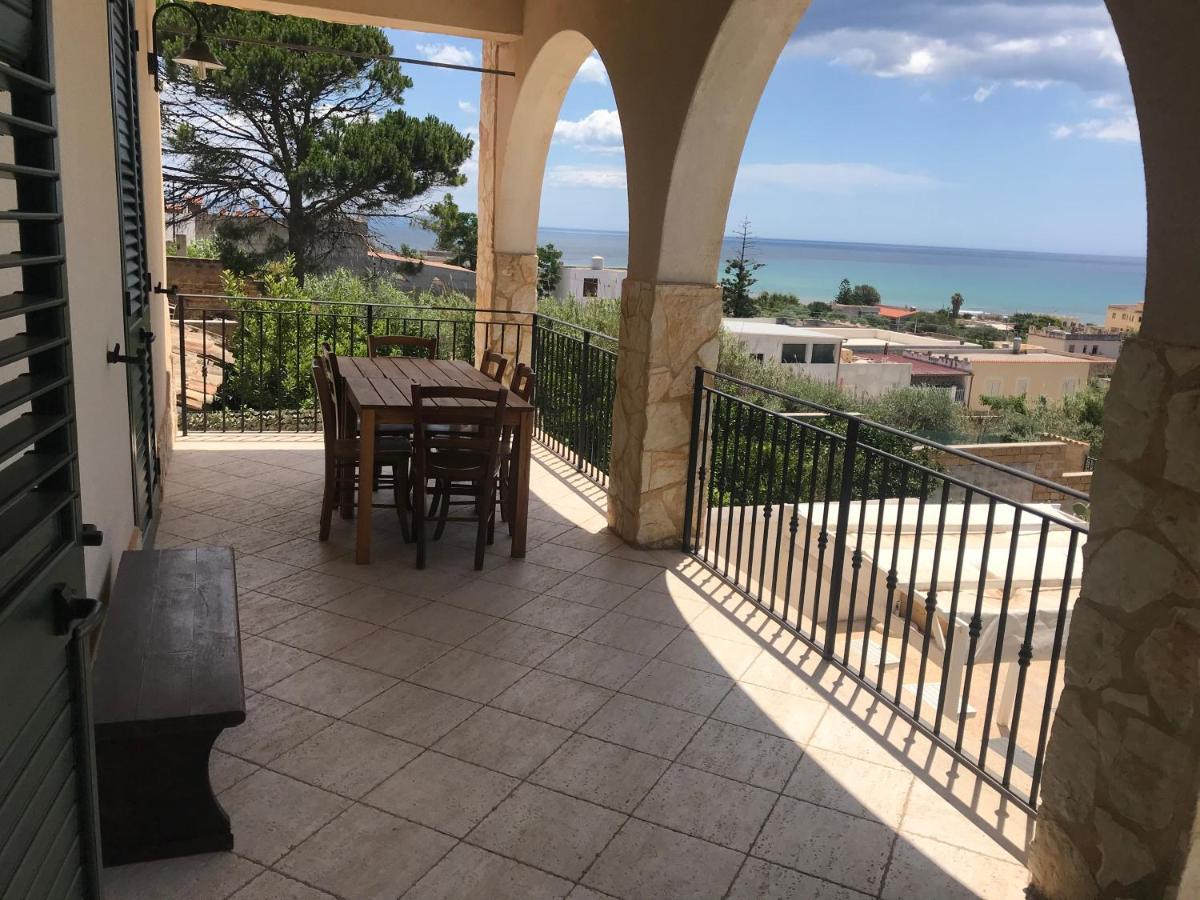 מרינלה דו סלינונטה Villa Ceni - Appartamenti Con Camere, Cucina, Wc E Terrazza Sul Mare In Villa Con Piscina, Giardino E Parcheggio מראה חיצוני תמונה
