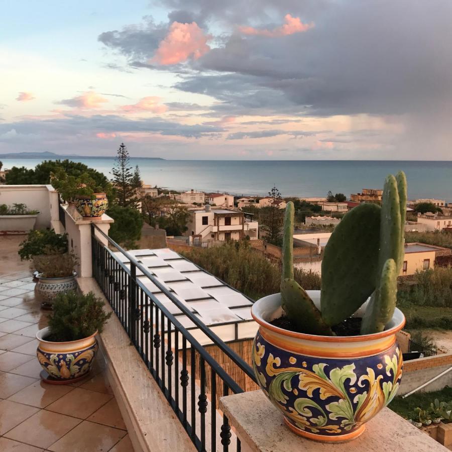 מרינלה דו סלינונטה Villa Ceni - Appartamenti Con Camere, Cucina, Wc E Terrazza Sul Mare In Villa Con Piscina, Giardino E Parcheggio מראה חיצוני תמונה