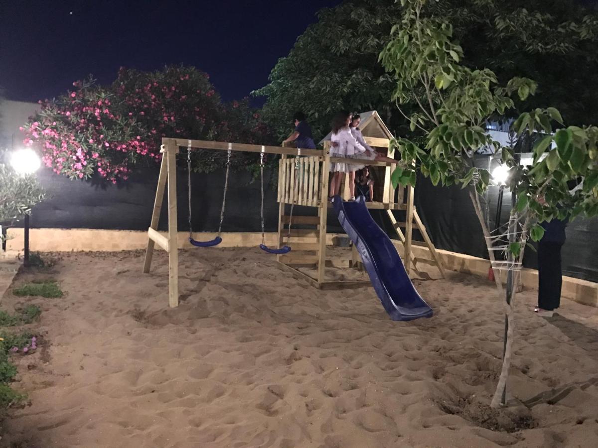מרינלה דו סלינונטה Villa Ceni - Appartamenti Con Camere, Cucina, Wc E Terrazza Sul Mare In Villa Con Piscina, Giardino E Parcheggio מראה חיצוני תמונה