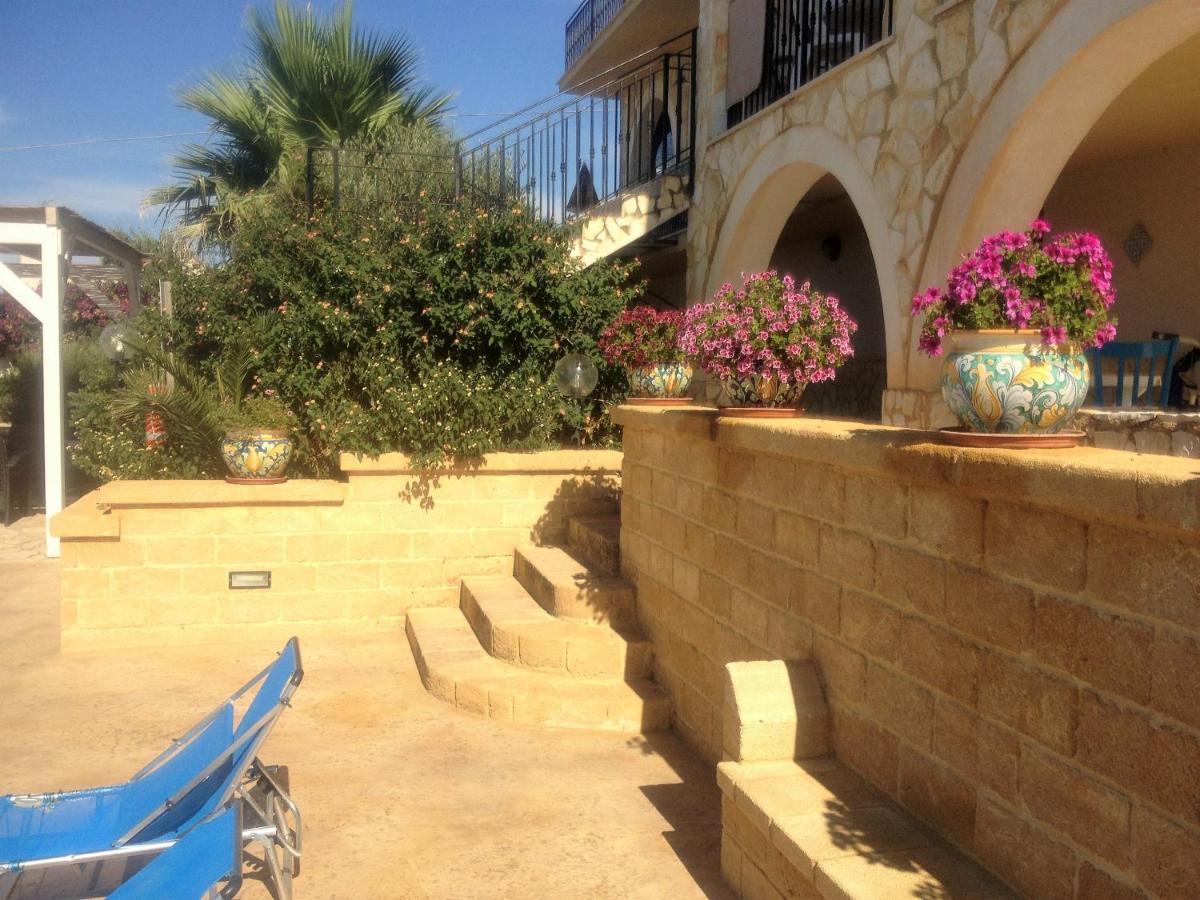 מרינלה דו סלינונטה Villa Ceni - Appartamenti Con Camere, Cucina, Wc E Terrazza Sul Mare In Villa Con Piscina, Giardino E Parcheggio מראה חיצוני תמונה