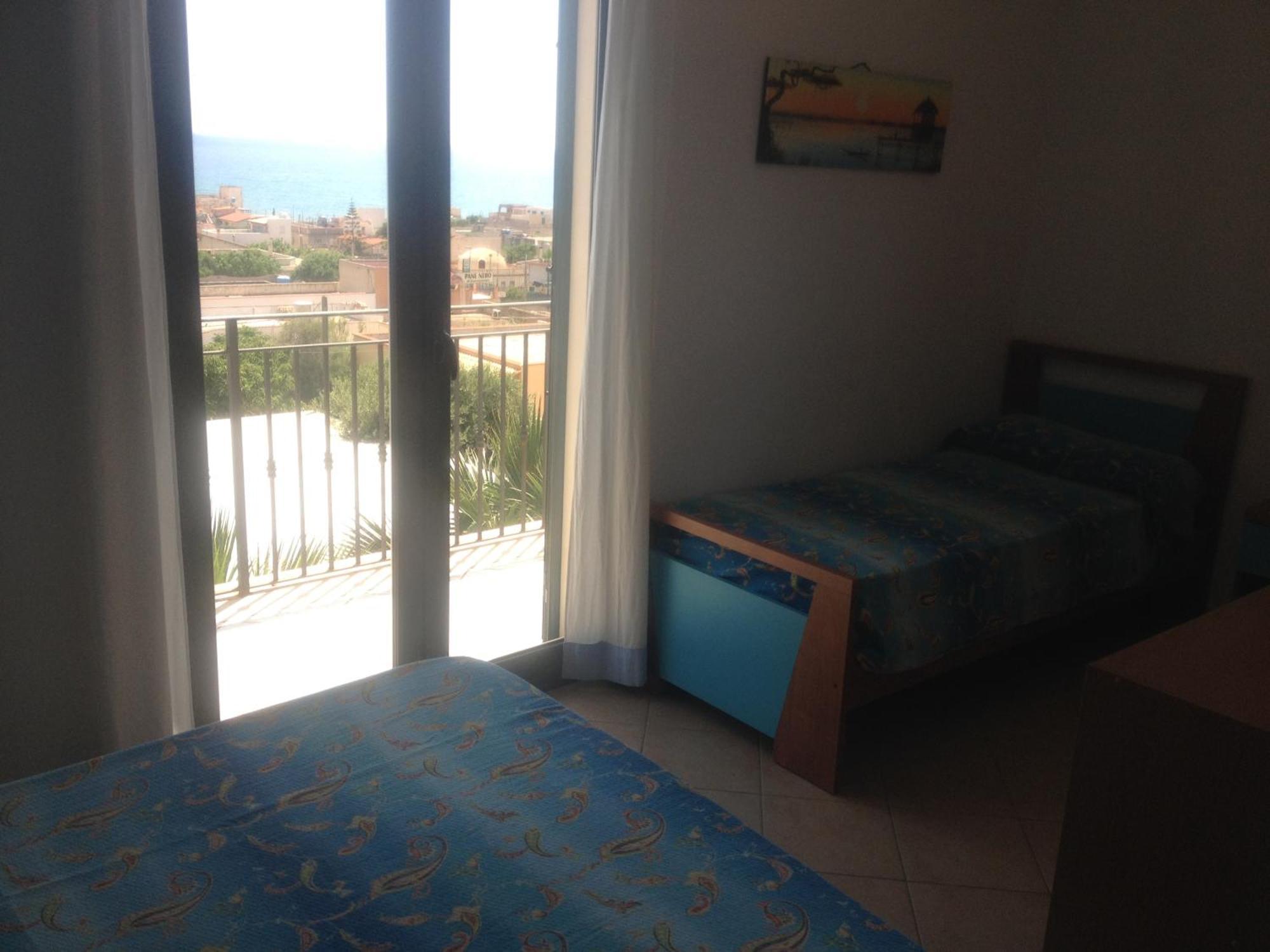 מרינלה דו סלינונטה Villa Ceni - Appartamenti Con Camere, Cucina, Wc E Terrazza Sul Mare In Villa Con Piscina, Giardino E Parcheggio מראה חיצוני תמונה