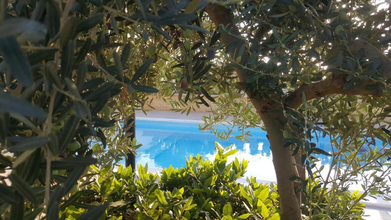 מרינלה דו סלינונטה Villa Ceni - Appartamenti Con Camere, Cucina, Wc E Terrazza Sul Mare In Villa Con Piscina, Giardino E Parcheggio מראה חיצוני תמונה