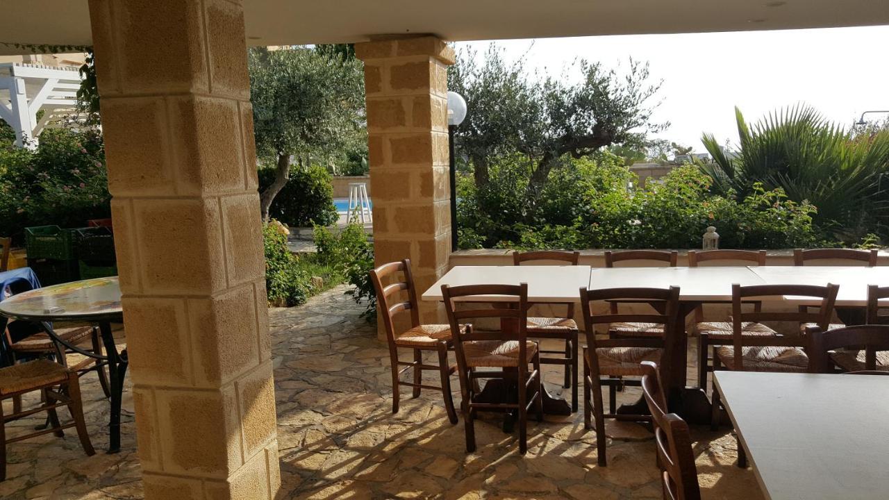 מרינלה דו סלינונטה Villa Ceni - Appartamenti Con Camere, Cucina, Wc E Terrazza Sul Mare In Villa Con Piscina, Giardino E Parcheggio מראה חיצוני תמונה